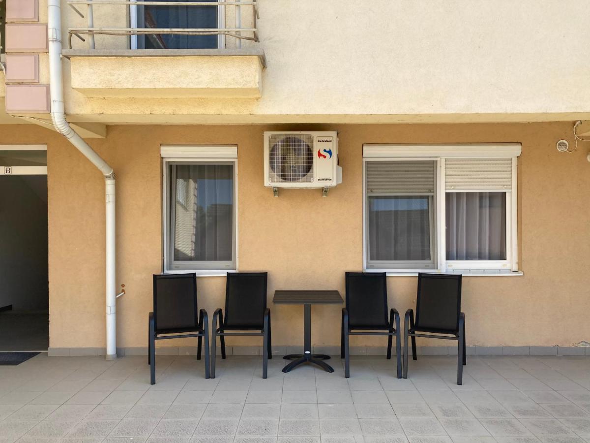 Andrea Apartmanok 2 Hajdúszoboszló المظهر الخارجي الصورة